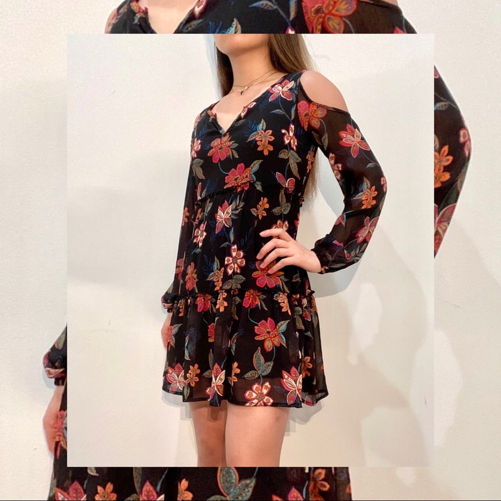 Floral Open Shoulder Dress - S / Black